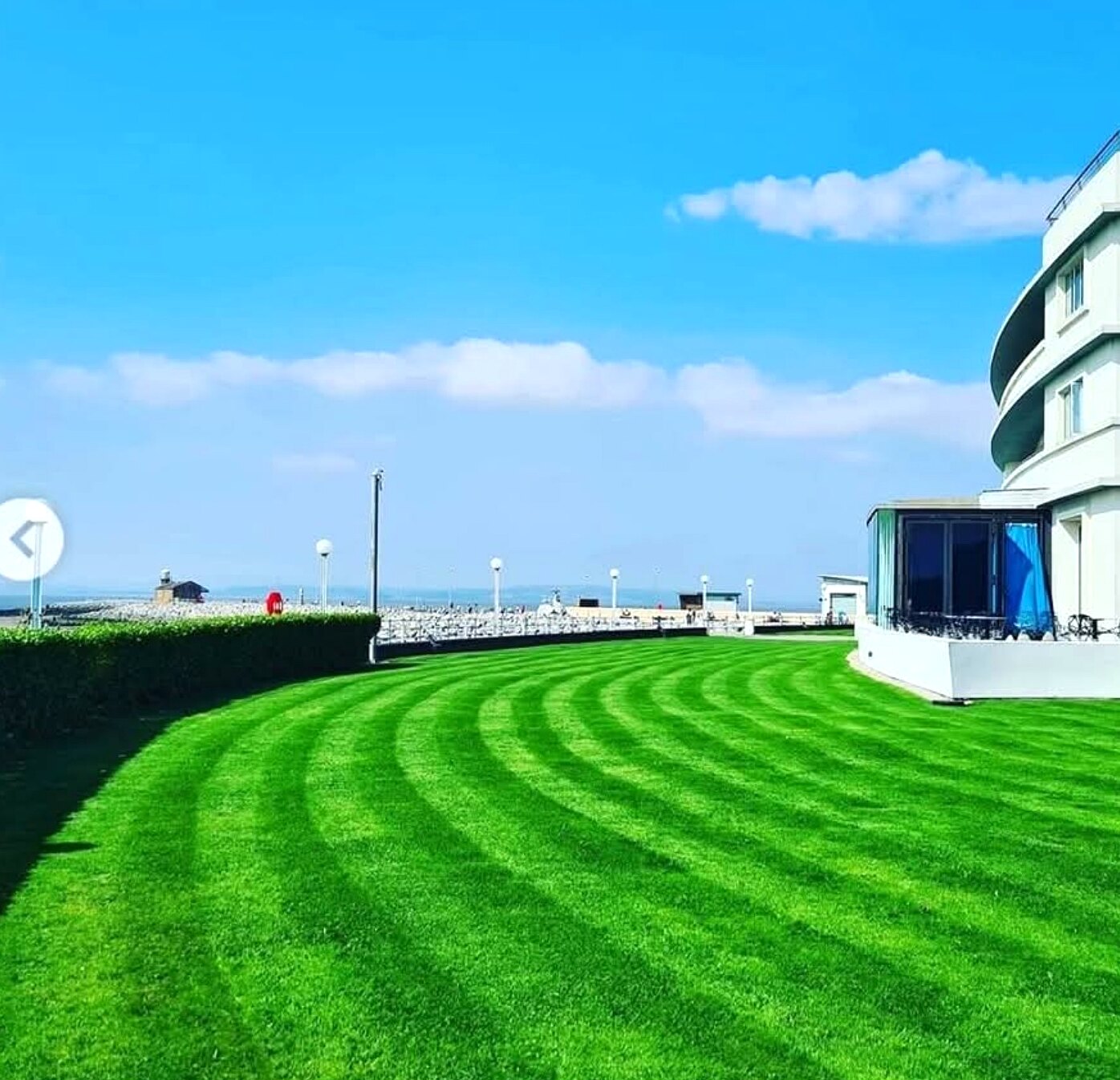 Even striped finish across a commercial lawn